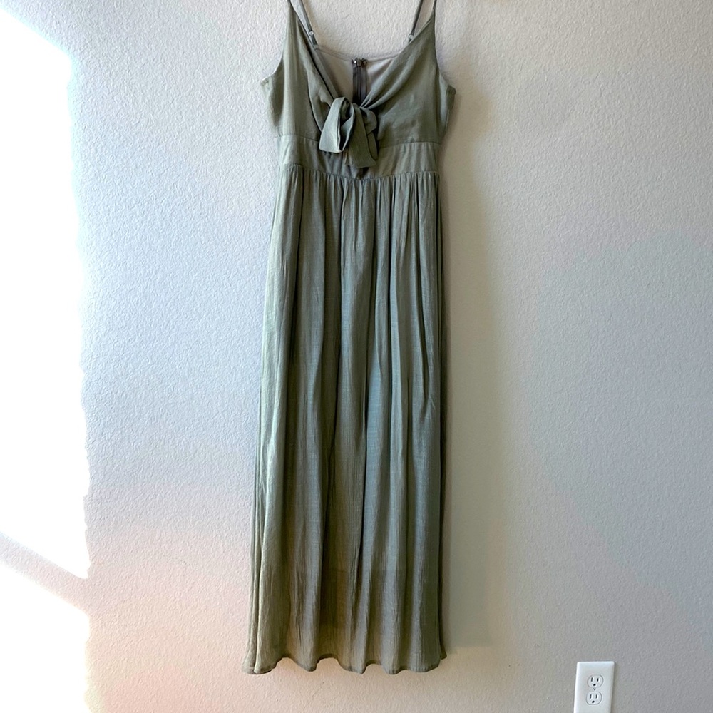 Listicle Sage Green Keyhole Dress